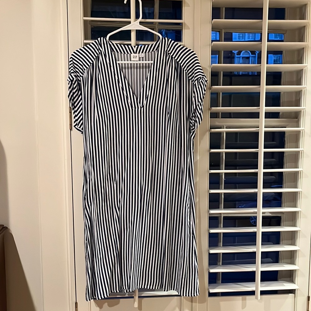 GAP v neck, navy and white stripe dress